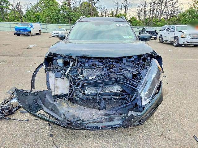 Photo 5 from auction – 2019 NISSAN ROGUE with VIN 5N1AT2MV2KC757024