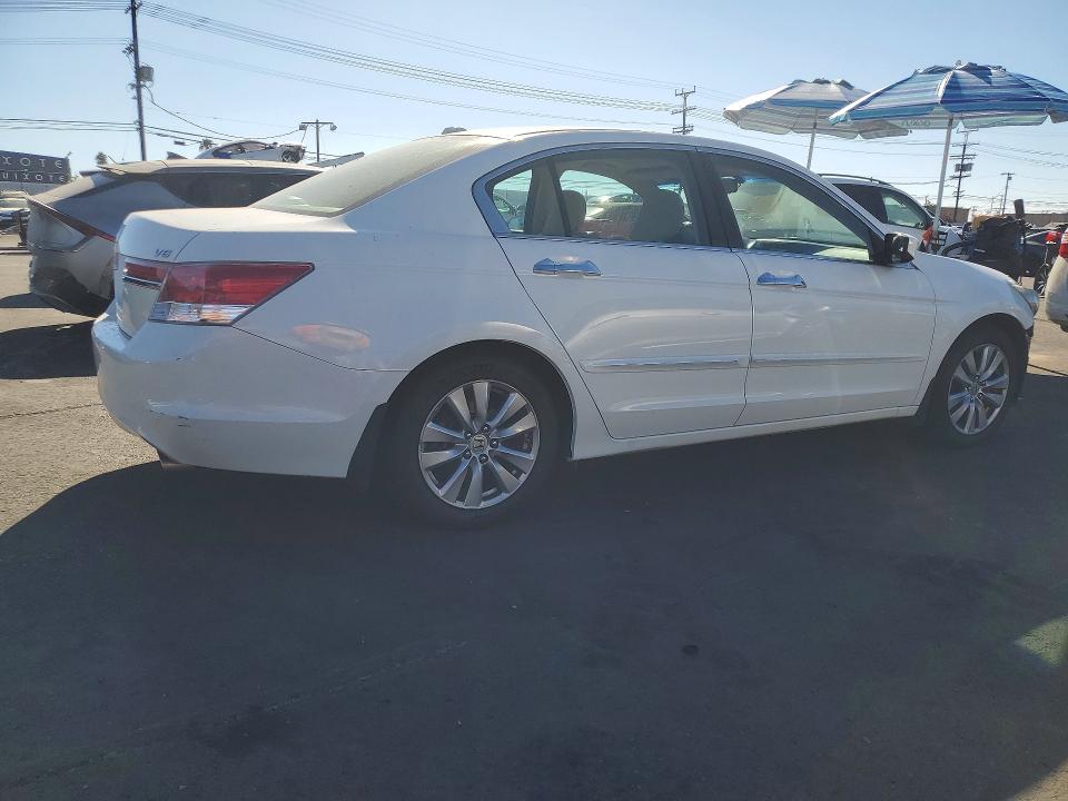 Photo 3 from auction – 2012 HONDA ACCORD with VIN 1HGCP3F81CA005506