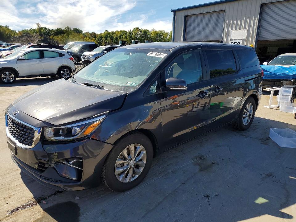 KIA SEDONA 2021 مع رقم تعريف المركبة KNDMB5C19M6667312 - صورة من المزاد