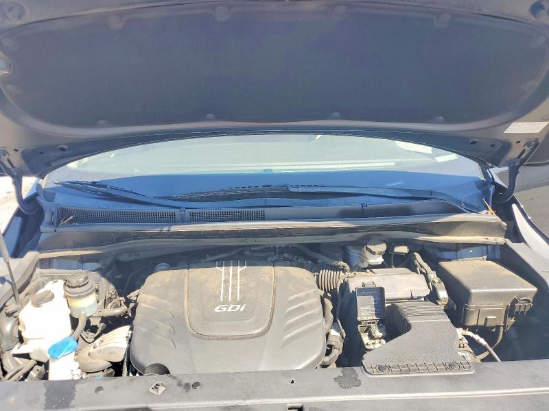 Photo 12 from auction – 2015 KIA SEDONA with VIN KNDMA5C17F6022115