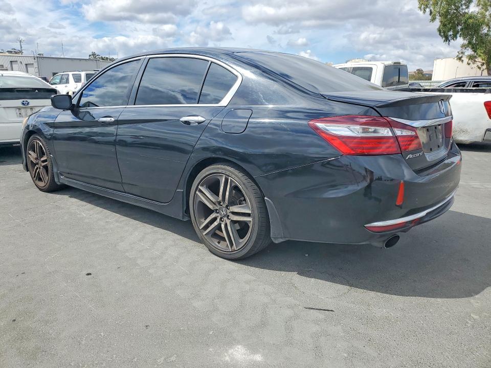 Photo 2 from auction – 2017 HONDA ACCORD with VIN 1HGCR2F58HA058754