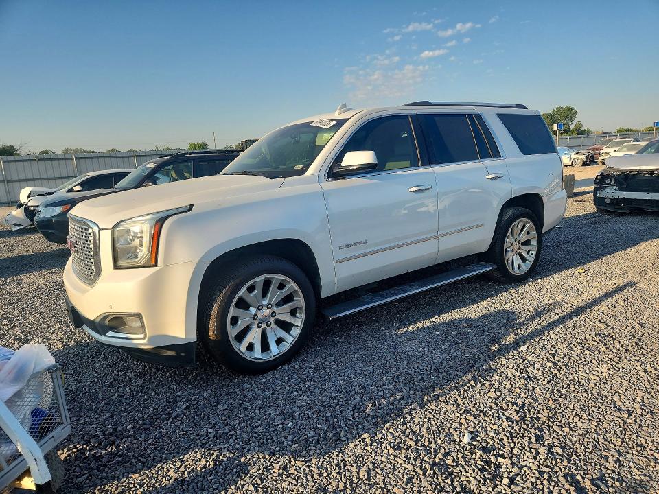 GMC YUKON 2016 with VIN 1GKS2CKJXGR369176 - Photo from auction