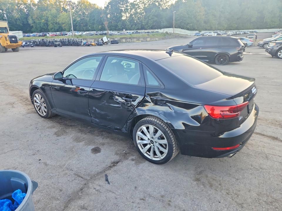 Снимка 2 от търг – 2017 AUDI A4 с VIN WAUANAF4XHN047585