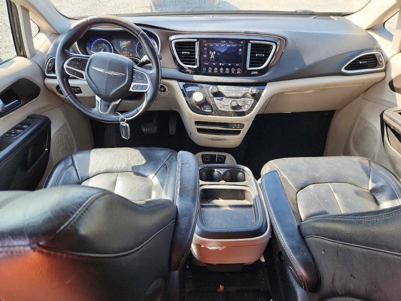 Photo 8 from auction – 2018 CHRYSLER PACIFICA with VIN 2C4RC1BG0JR290861