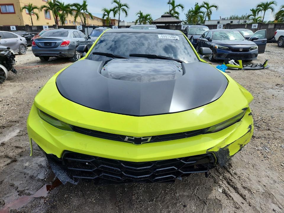 Снимка 5 от търг – 2019 CHEVROLET CAMARO с VIN 1G1FJ1R61K0144852