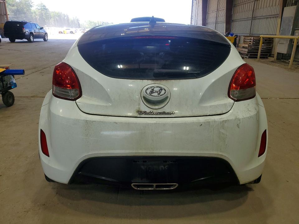 Photo 6 from auction – 2012 HYUNDAI VELOSTER with VIN KMHTC6ADXCU025750