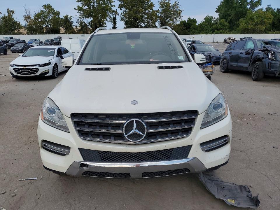 Photo 5 from auction – 2012 MERCEDES-BENZ ML with VIN 4JGDA2EB3CA012125