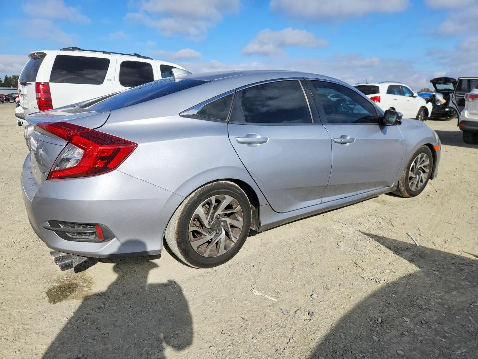 Photo 3 from auction – 2017 HONDA CIVIC with VIN 2HGFC2F73HH545443