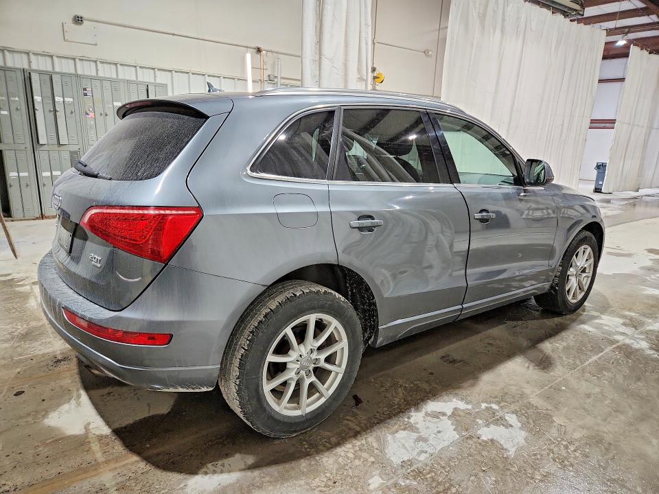 Снимка 3 от търг – 2012 AUDI Q5 с VIN WA1LFAFP4CA046042