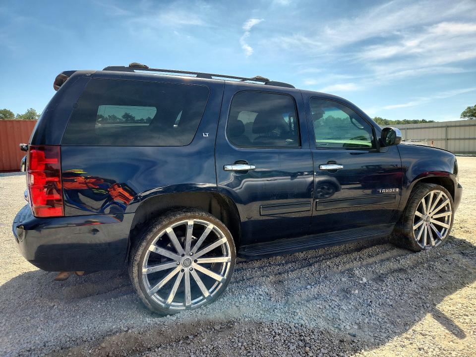 Снимка 3 от търг – 2009 CHEVROLET TAHOE с VIN 1GNFC23059R271399