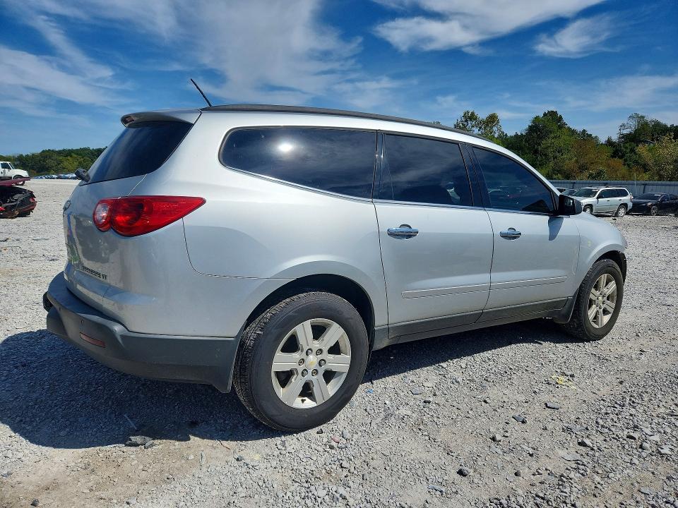 Photo 3 from auction – 2012 CHEVROLET TRAVERSE with VIN 1GNKRGED2CJ153276