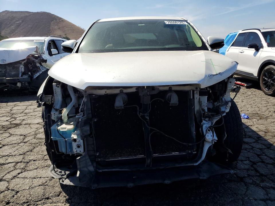 Снимка 5 от търг – 2014 TOYOTA HIGHLANDER с VIN 5TDZKRFH4ES020596
