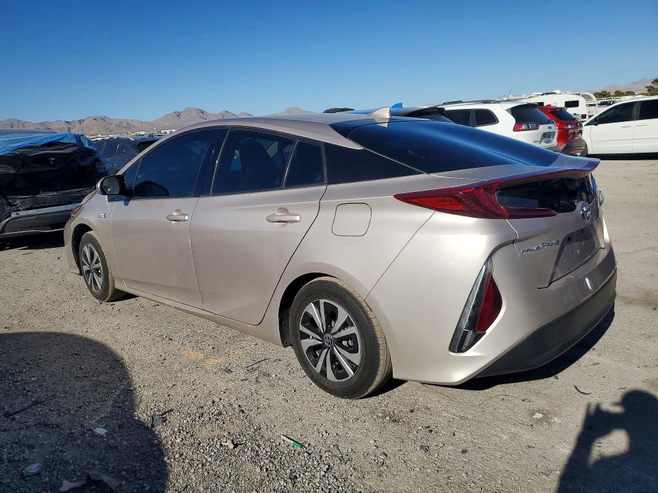 Photo 2 from auction – 2017 TOYOTA PRIUS PRIME with VIN JTDKARFP2H3016239