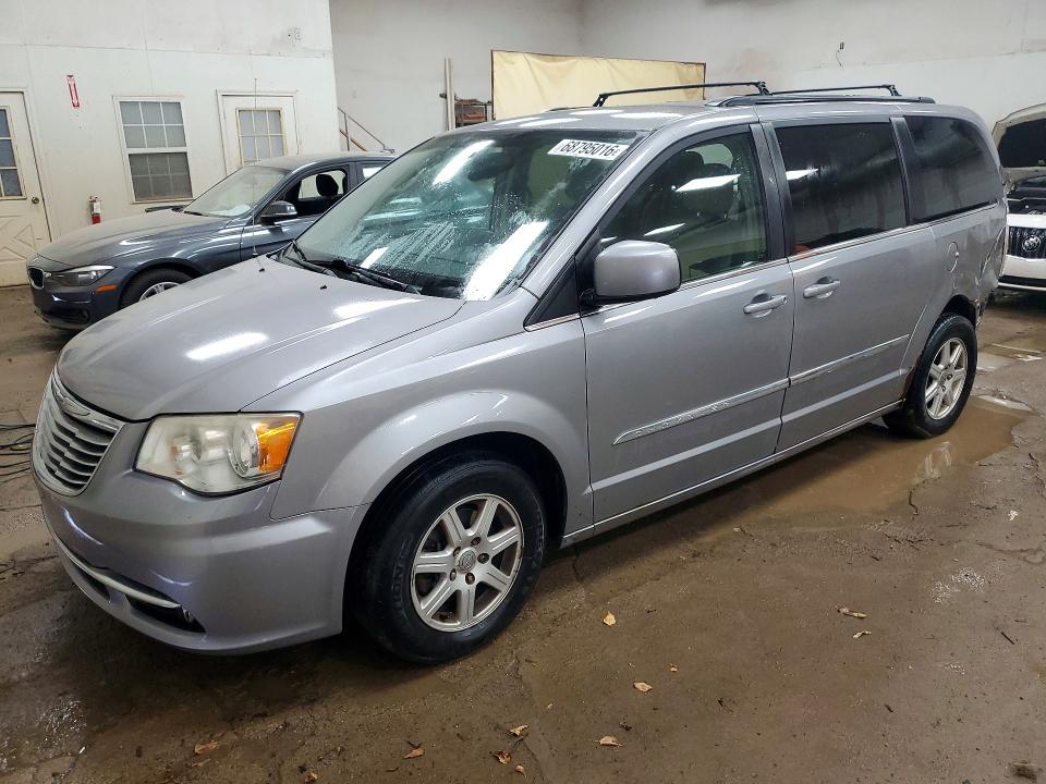 Снимка 1 от търг – 2013 CHRYSLER TOWN & COUNTRY с VIN 2C4RC1BG5DR556251