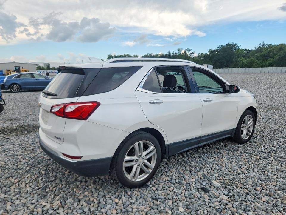 Photo 3 from auction – 2018 CHEVROLET EQUINOX with VIN 2GNAXMEV1J6151912