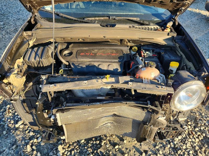 Photo 12 from auction – 2017 JEEP RENEGADE with VIN ZACCJBDB9HPF71848