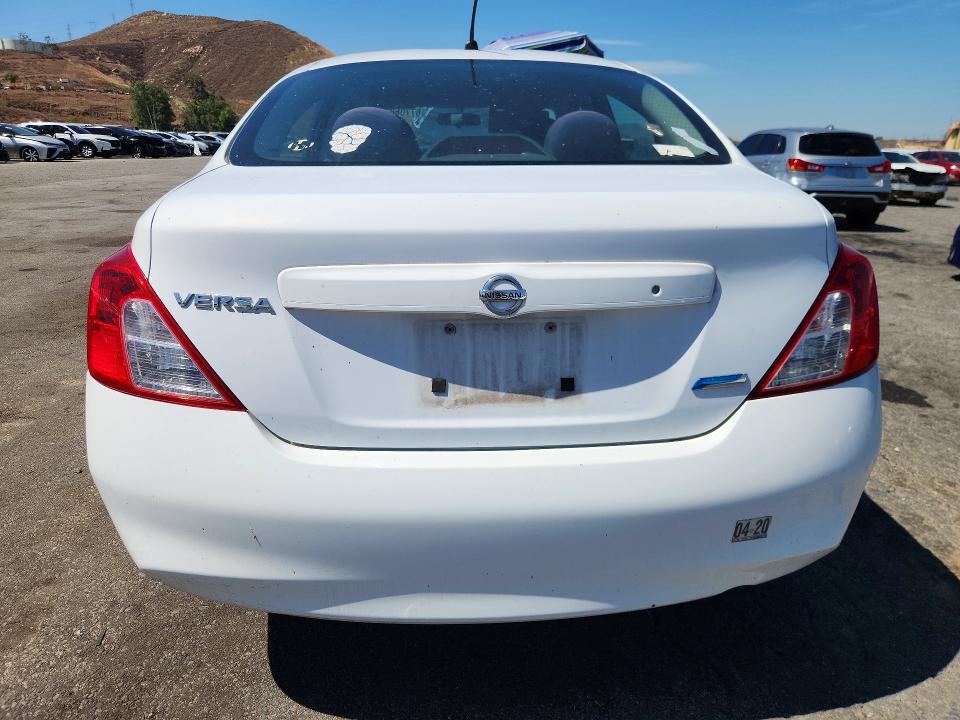 Снимка 6 от търг – 2014 NISSAN VERSA с VIN 3N1CN7APXEL831893