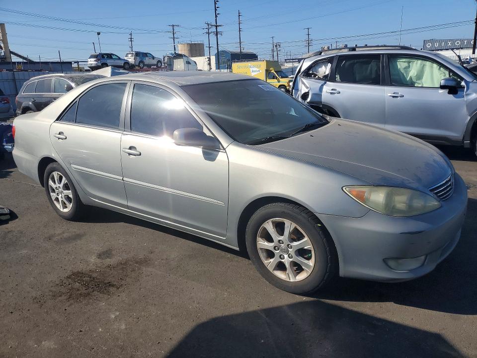 Photo 4 from auction – 2005 TOYOTA CAMRY with VIN 4T1BF30K55U609557