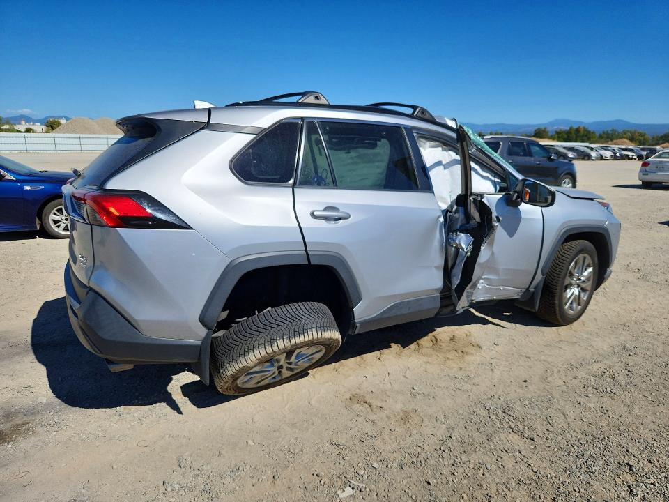 Photo 3 from auction – 2020 TOYOTA RAV4 with VIN 2T3A1RFV9LW098633