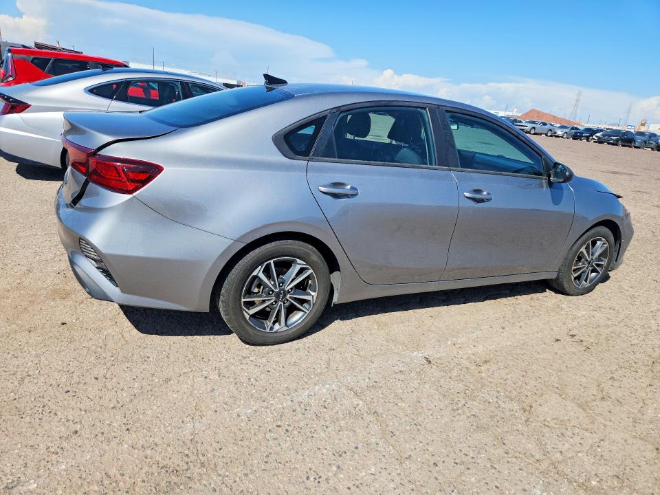 Photo 3 from auction – 2023 KIA FORTE with VIN 3KPF24AD0PE631698