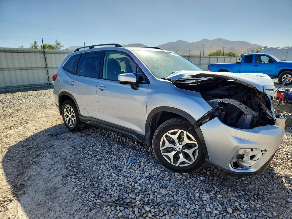 Zdjęcie 4 z aukcji – 2021 SUBARU FORESTER z VIN JF2SKAFC8MH536102
