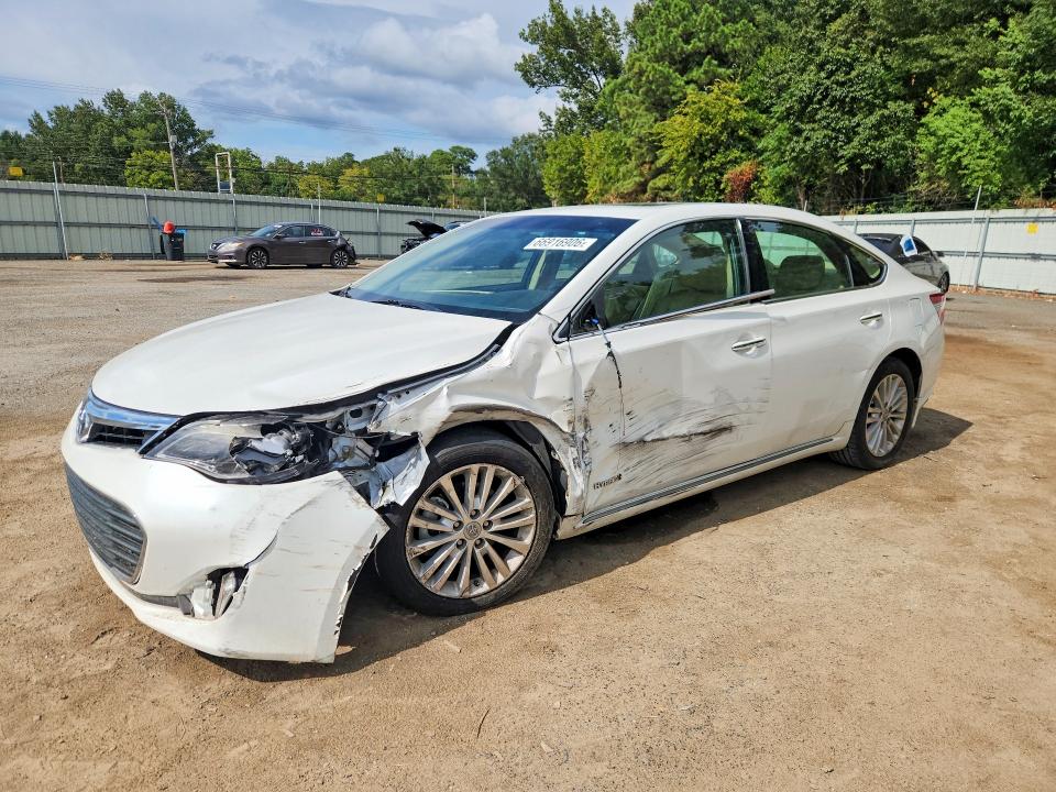 TOYOTA AVALON 2015 с VIN 4T1BD1EB7FU045611 - Фото с аукциона