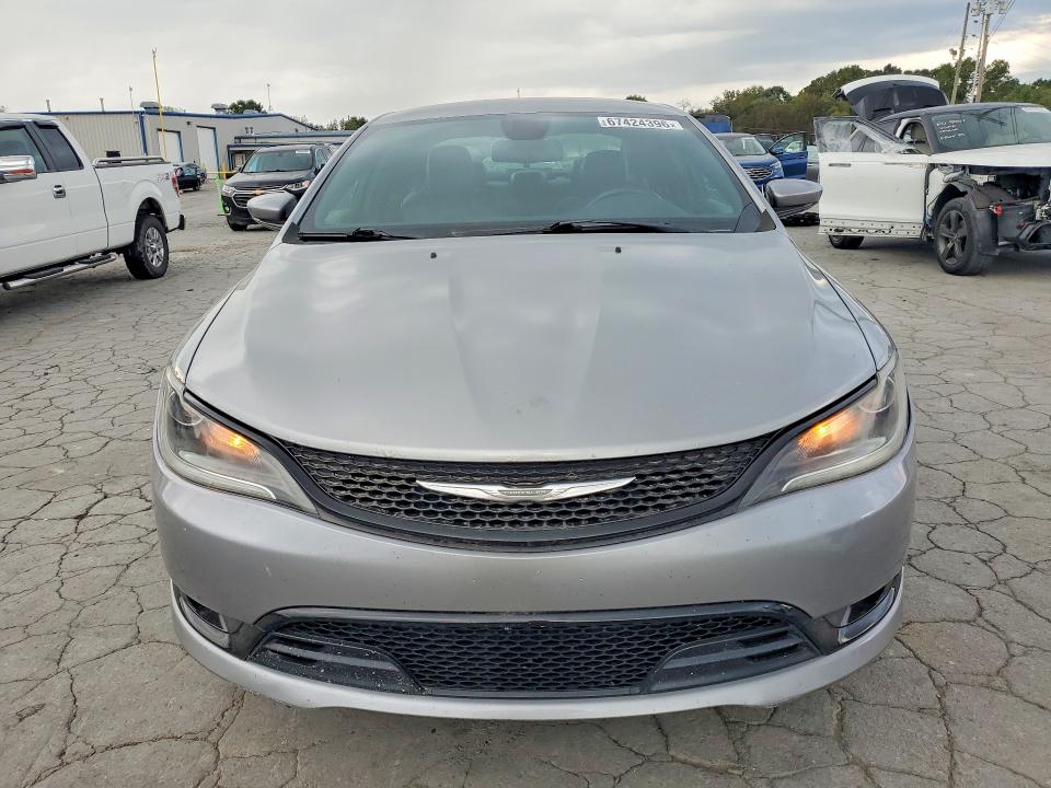 Photo 5 from auction – 2015 CHRYSLER 200 with VIN 1C3CCCBB8FN665667