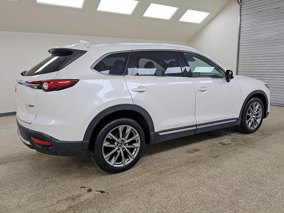 Снимка 3 от търг – 2018 MAZDA CX-9 с VIN JM3TCBDY9J0216986