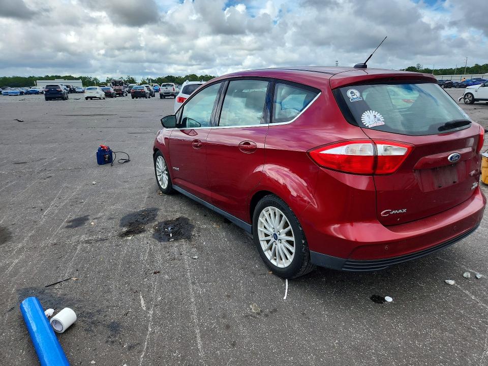 Photo 2 from auction – 2015 FORD C-MAX with VIN 1FADP5BU7FL112561