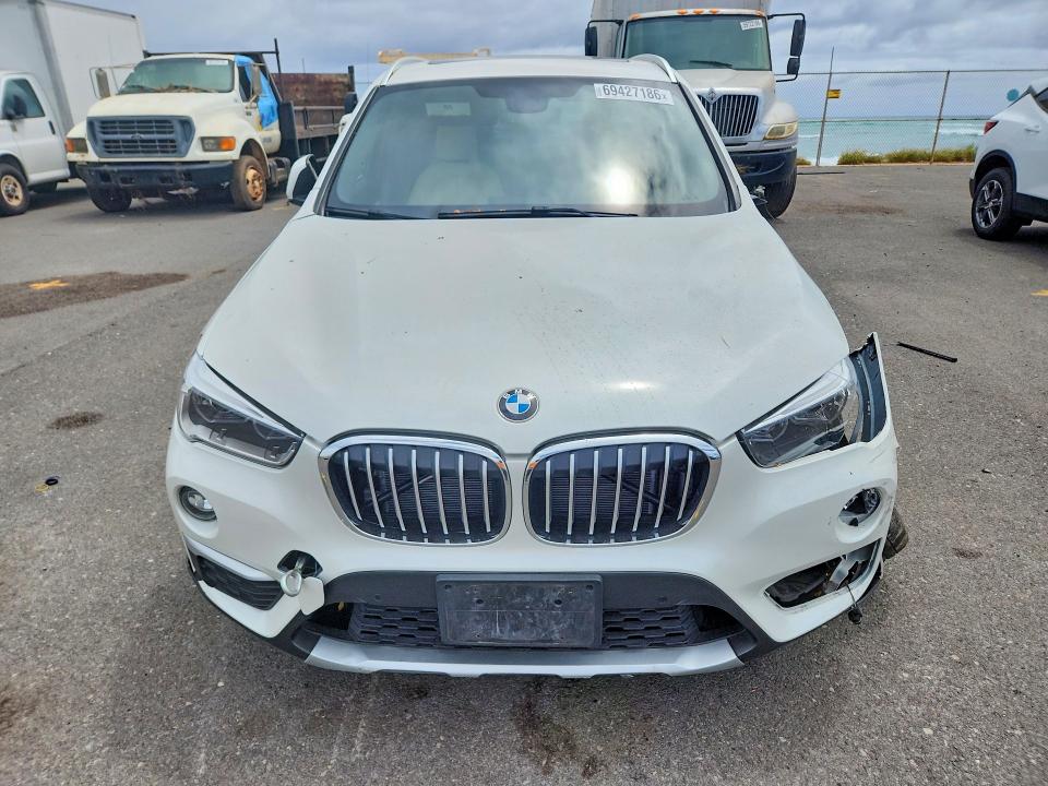 Снимка 5 от търг – 2018 BMW X1 с VIN WBXHU7C39J5H43417