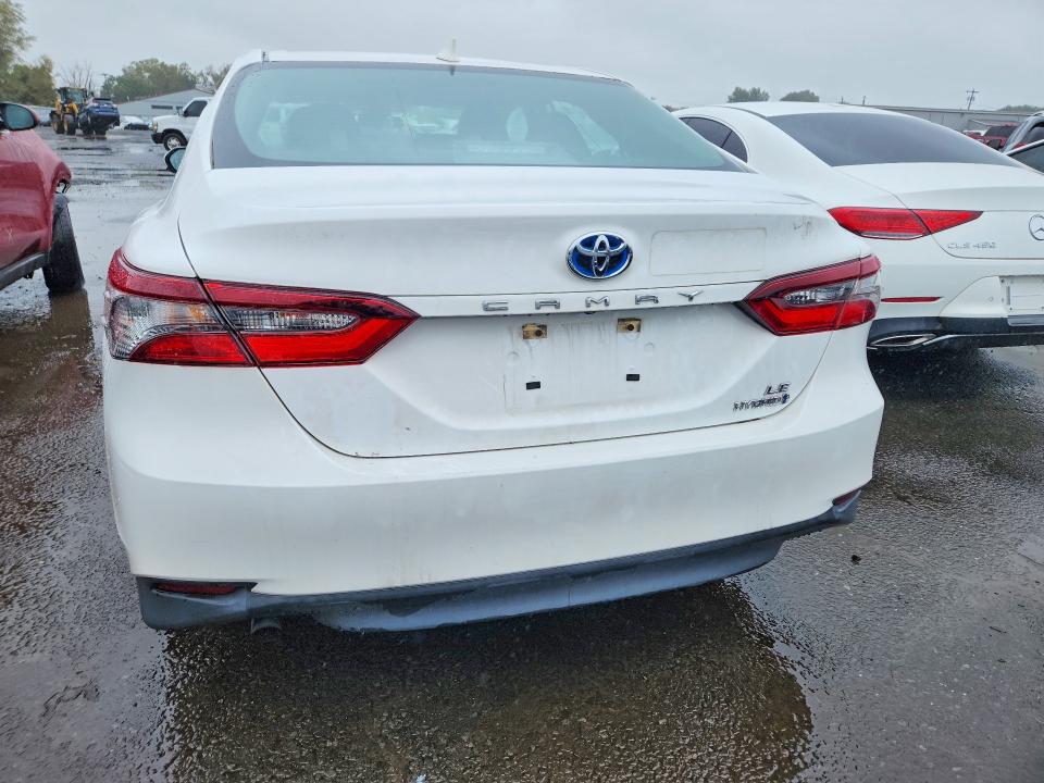 Zdjęcie 6 z aukcji – 2022 TOYOTA CAMRY z VIN 4T1C31AK6NU587505