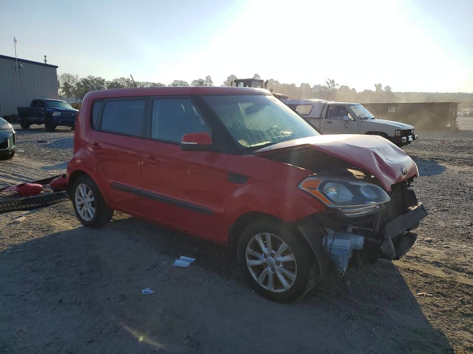 Photo 4 from auction – 2013 KIA SOUL with VIN KNDJT2A68D7618769