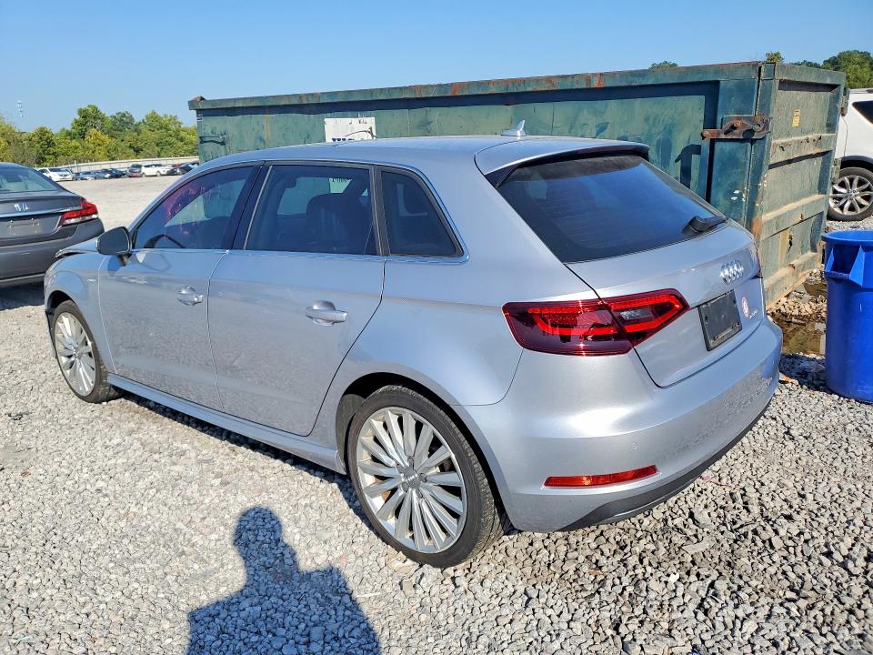 صورة رقم 2 من المزاد - 2016 AUDI A3 مع VIN WAUTPBFF1GA126336