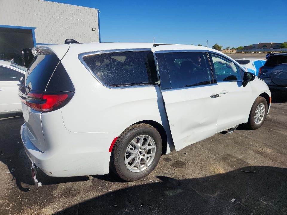 Zdjęcie 3 z aukcji – 2027 CHRYSLER PACIFICA z VIN 2C4RC1BG4VR595205