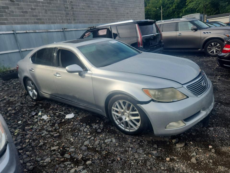 Снимка 4 от търг – 2008 LEXUS LS с VIN JTHGL46F385026792