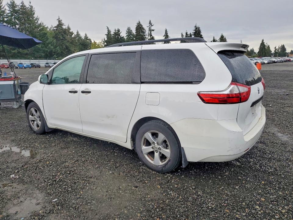 Photo 2 from auction – 2016 TOYOTA SIENNA with VIN 5TDZK3DC1GS748352