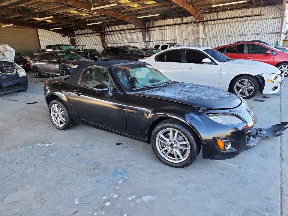 صورة رقم 4 من المزاد - 2009 MAZDA MX-5 MIATA مع VIN JM1NC25F590200391