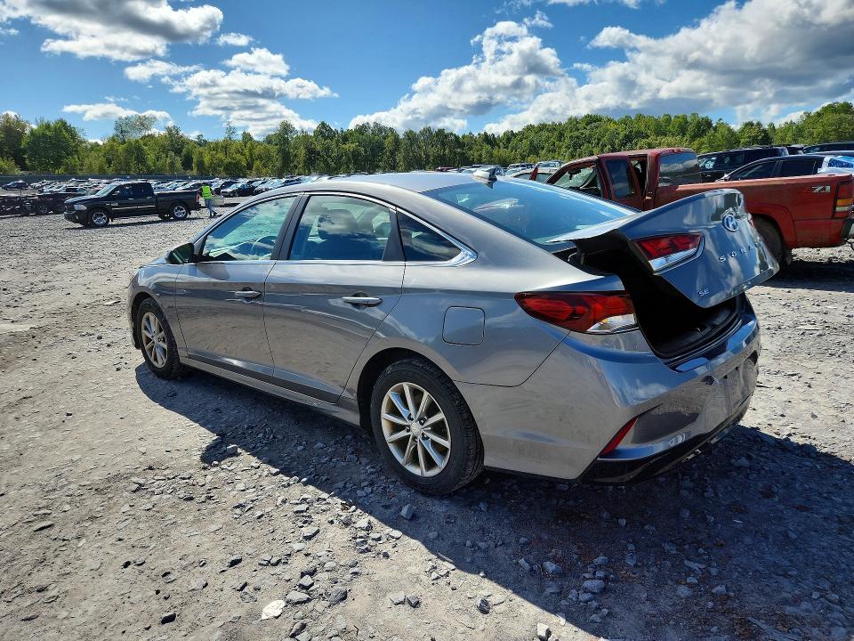 Photo 2 from auction – 2018 HYUNDAI SONATA with VIN 5NPE24AF4JH619456