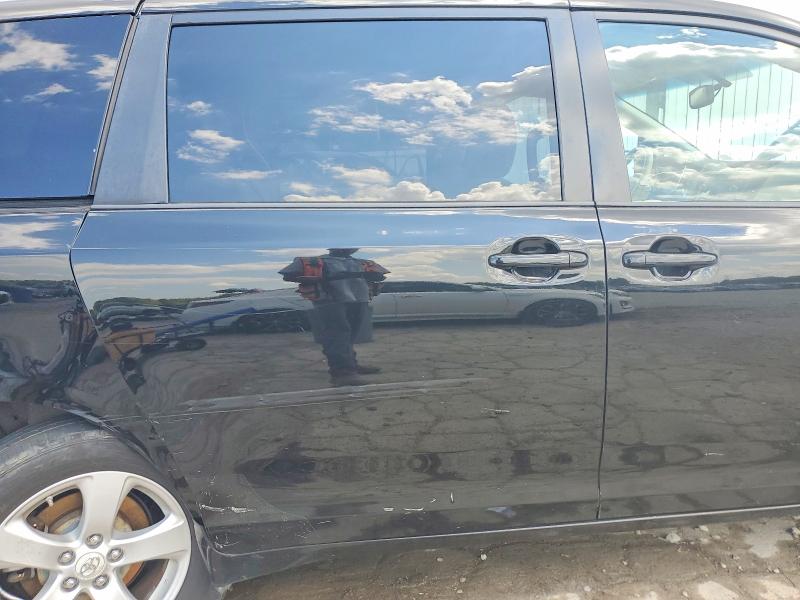 Photo 11 from auction – 2011 TOYOTA SIENNA with VIN 5TDKK3DC5BS047047
