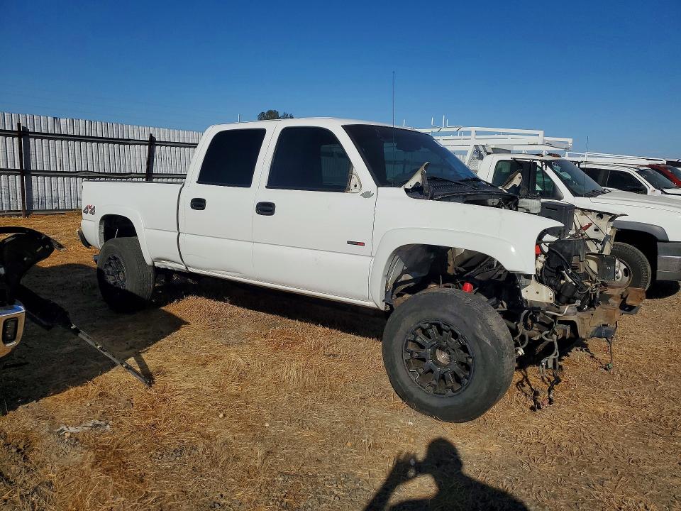 Снимка 4 от търг – 2003 GMC SIERRA с VIN 1GTHK23193F157914