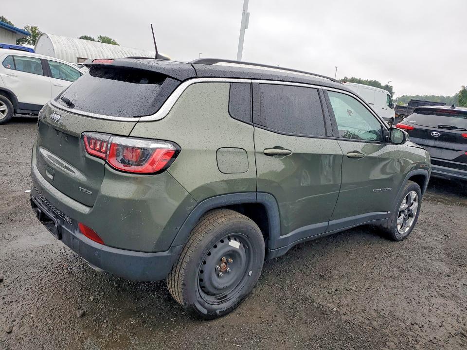 Photo 3 from auction – 2018 JEEP COMPASS with VIN 3C4NJDCB4JT163665
