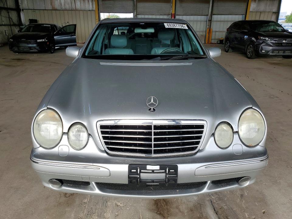 صورة رقم 5 من المزاد - 2001 MERCEDES-BENZ E مع VIN WDBJF70J61B323557