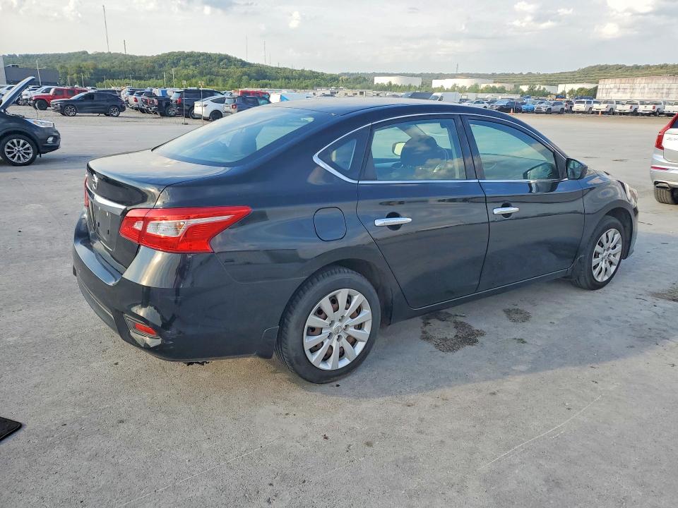 Photo 3 from auction – 2017 NISSAN SENTRA with VIN 3N1AB7AP8HY403604