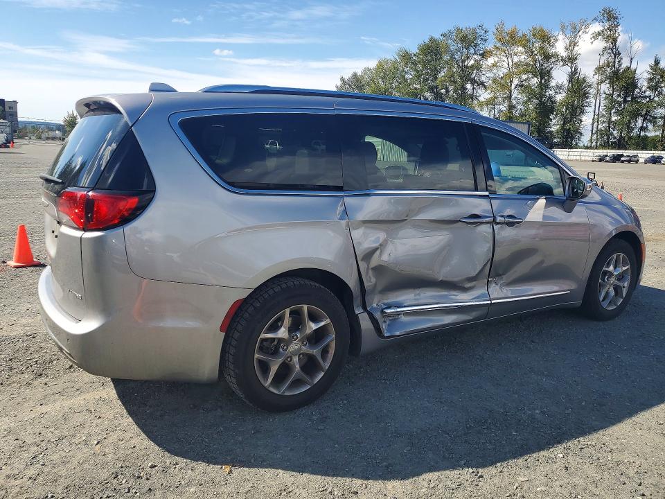 Снимка 3 от търг – 2017 CHRYSLER PACIFICA с VIN 2C4RC1GG1HR588788