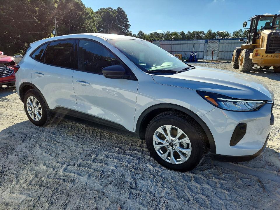 Zdjęcie 4 z aukcji – 2026 FORD ESCAPE z VIN 1FMCU0GN6TUA17204
