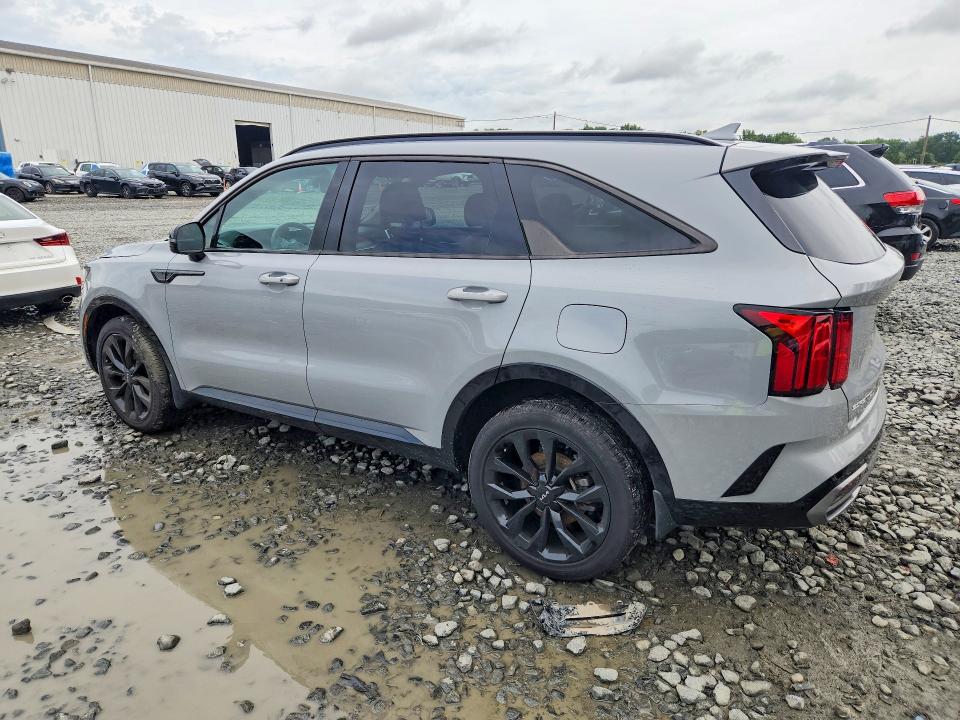 Фото 2 с аукциона – 2023 KIA SORENTO с VIN 5XYRKDLFXPG200316