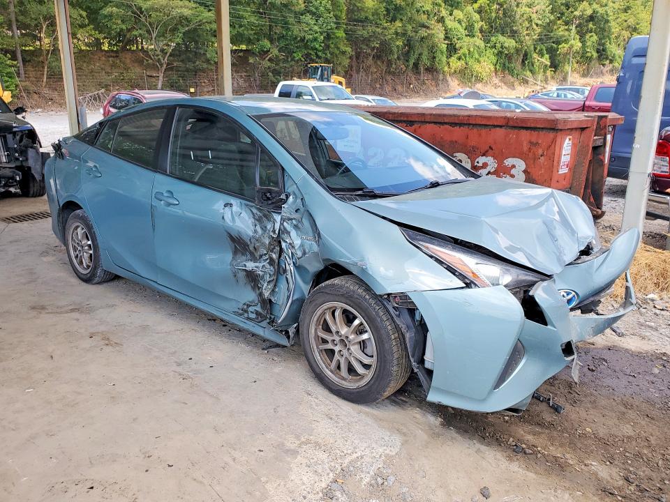 Photo 4 from auction – 2016 TOYOTA PRIUS with VIN JTDKARFUXG3004781