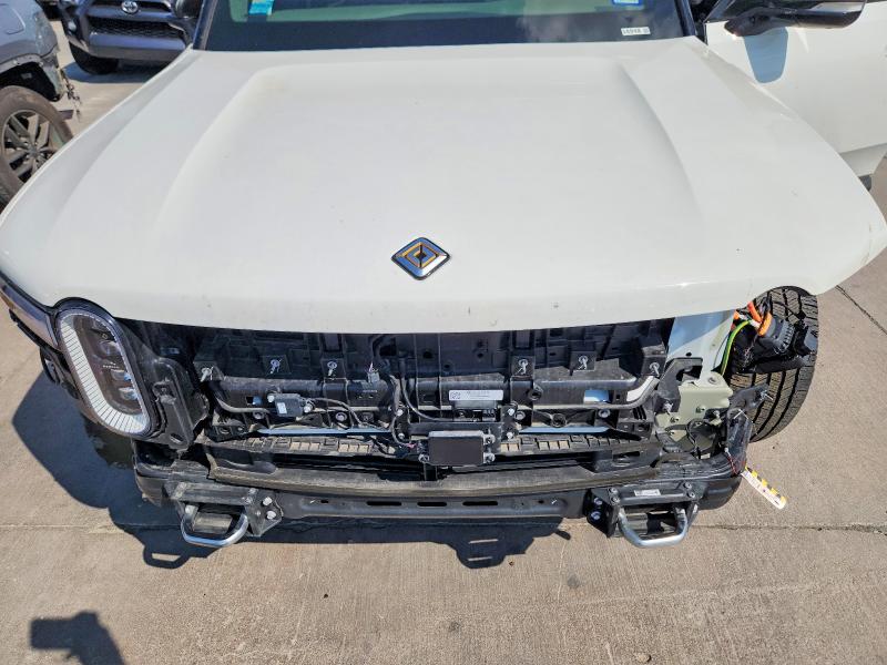 Photo 12 from auction – 2023 RIVIAN R1S with VIN 7PDSGBBA3PN024840
