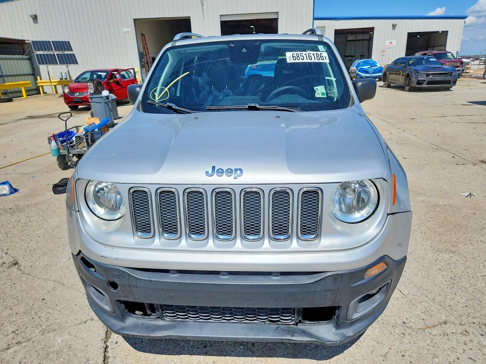 Photo 5 from auction – 2016 JEEP RENEGADE with VIN ZACCJBDT4GPD05239