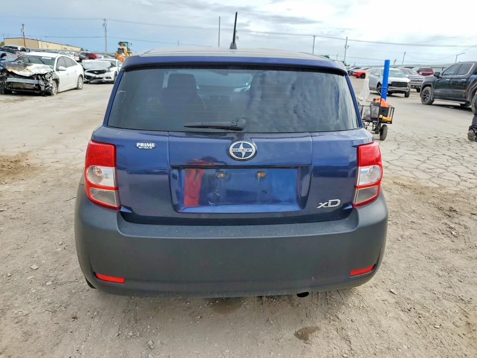 Zdjęcie 6 z aukcji – 2010 SCION XD z VIN JTKKU4B48AJ052260